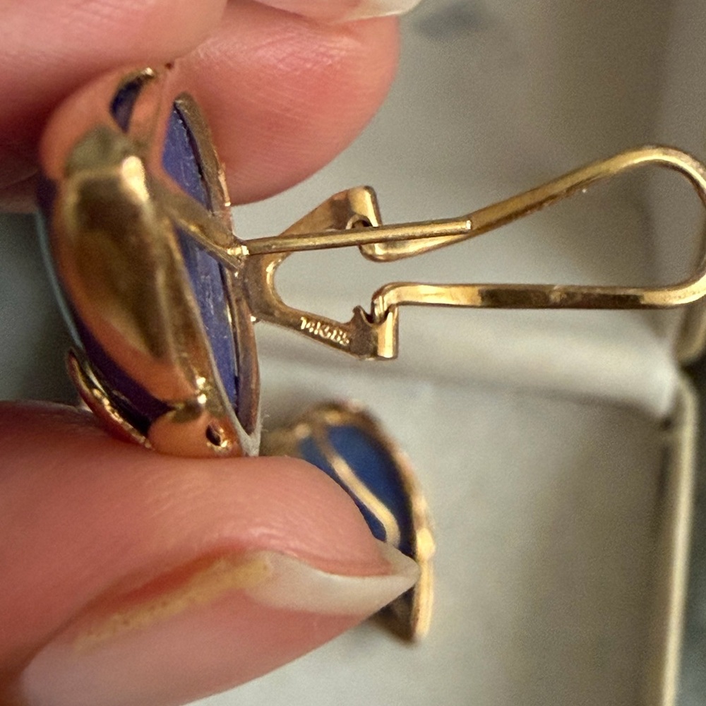 Vintage 14K Yellow Gold Lapis Lazuli Teardrop Ring and Matching Earrings Set - Picture 12 of 15